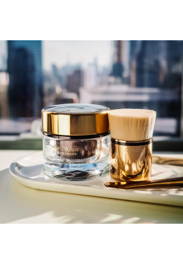 Re-Nutriv Ultimate Diamond Estée Lauder Masque Visage Noir Énergisant pas cher