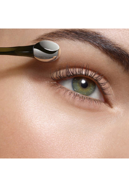 Le Sérum Lifting Contour des Yeux La Mer Lifte et raffermit le contour des yeux pas cher