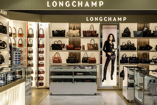 Photo des sacs Longchamp vendus par le magasin BENLUX à Paris
